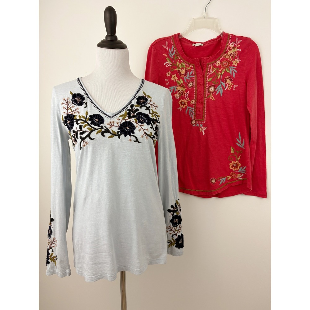 Sundance Lot of 2 Embroidered Long Sleeve Tees Size XS Wild Willow & V-neck